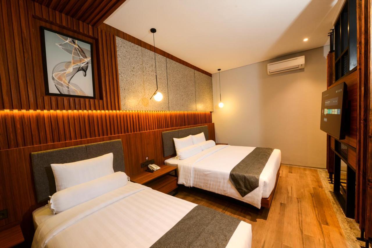 Nata Azana Hotel Solo Bagian luar foto