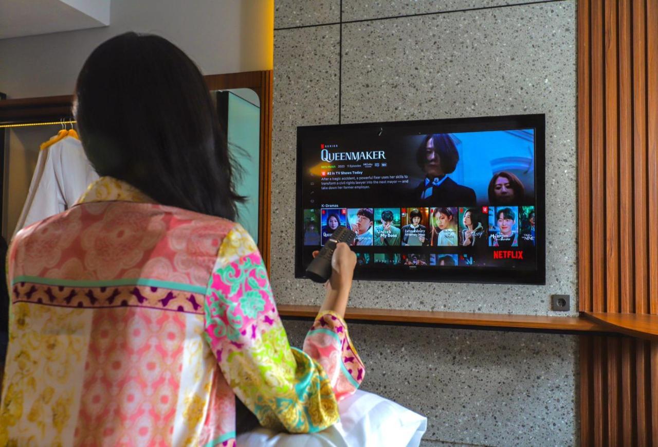 Nata Azana Hotel Solo Bagian luar foto