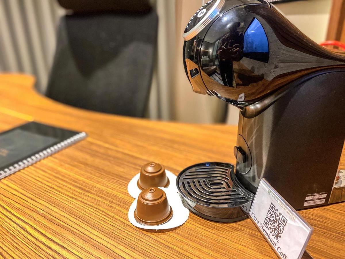 Nata Azana Hotel Solo Bagian luar foto