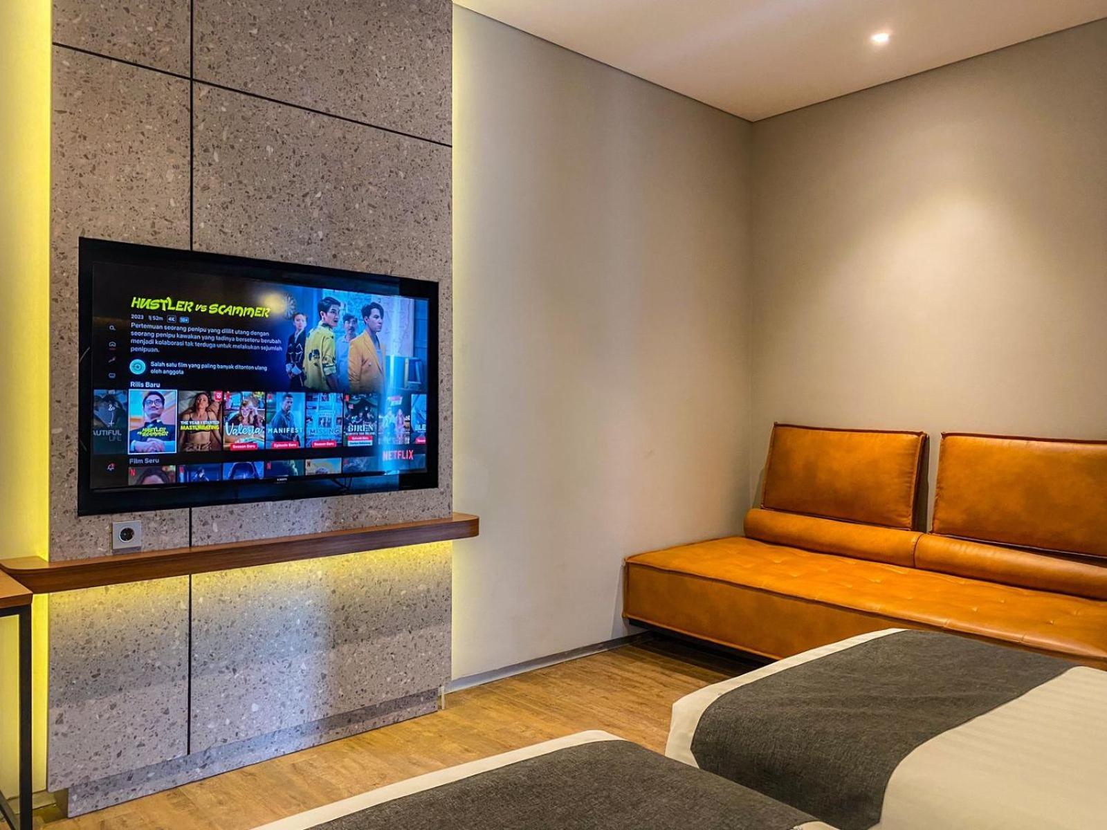 Nata Azana Hotel Solo Bagian luar foto
